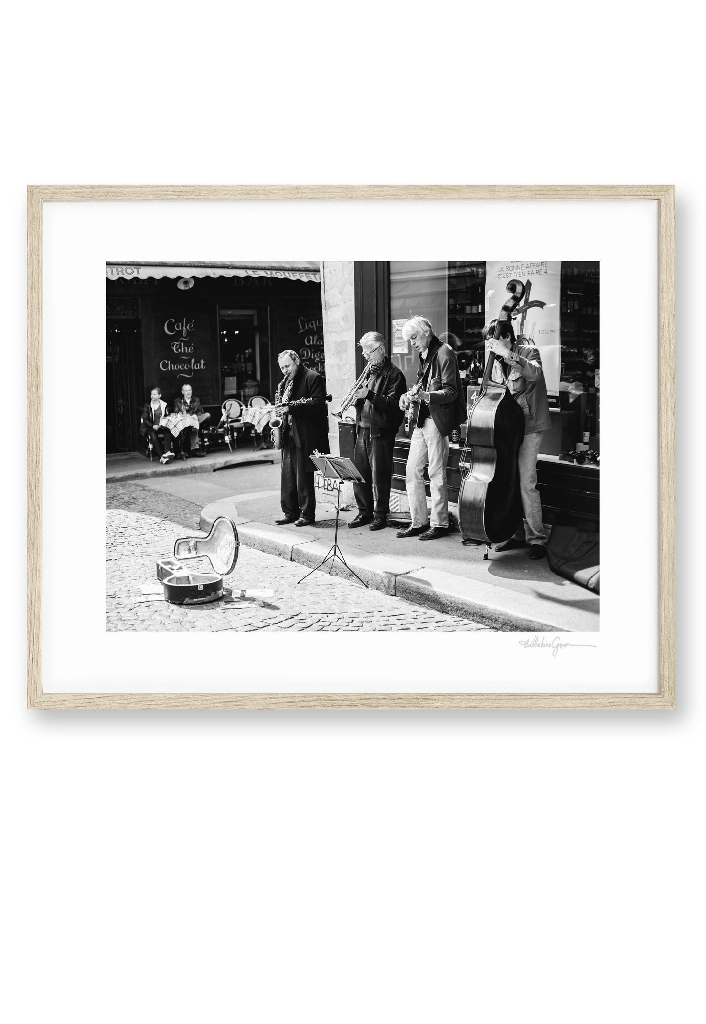 Musicians on Rue Mouffetard