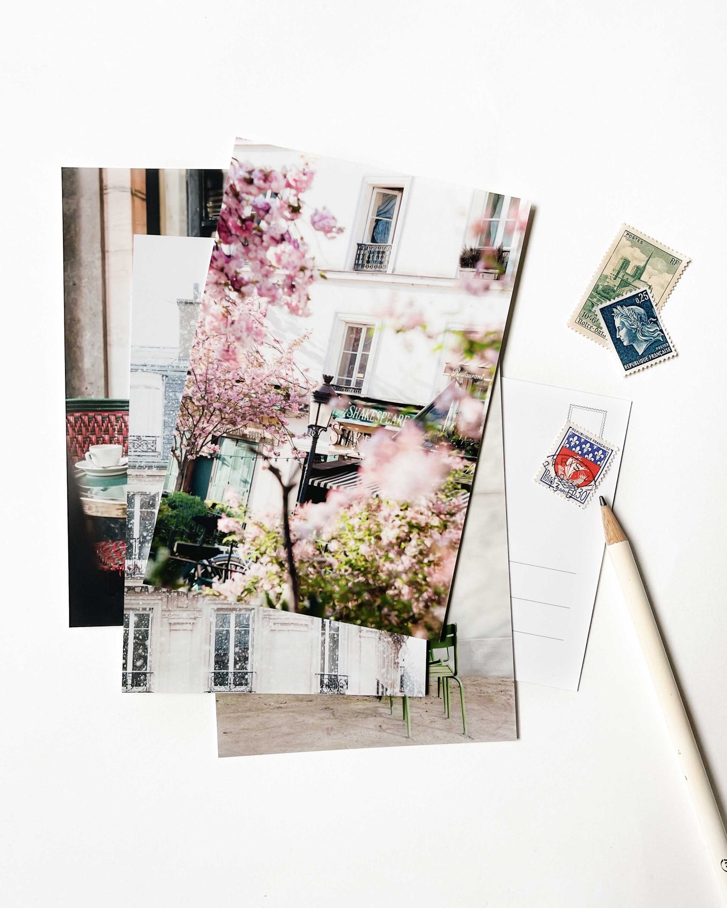 Postcard Pack: Signature Paris